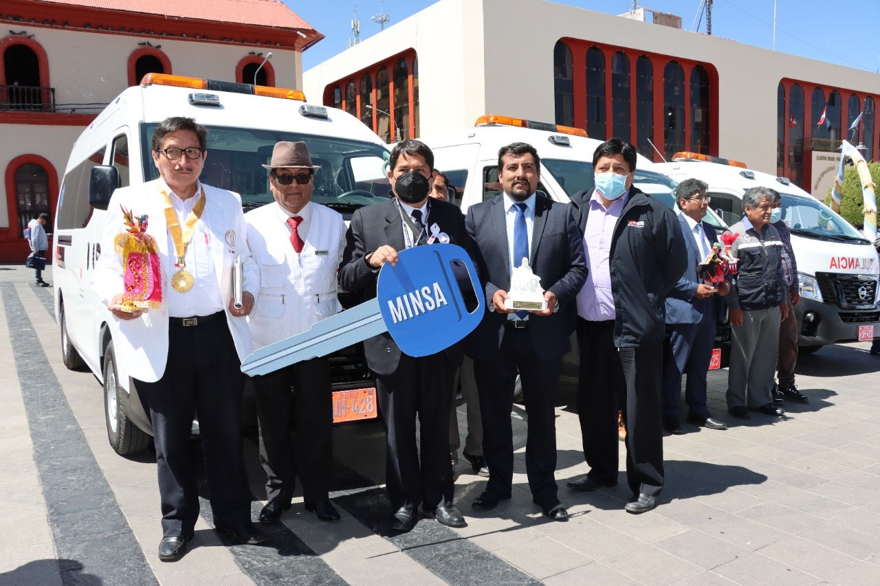 Tres Hospitales De La RegiÓn Se Benefician Con Ambulancias Tipo Ii Direccion Regional De Salud 3458